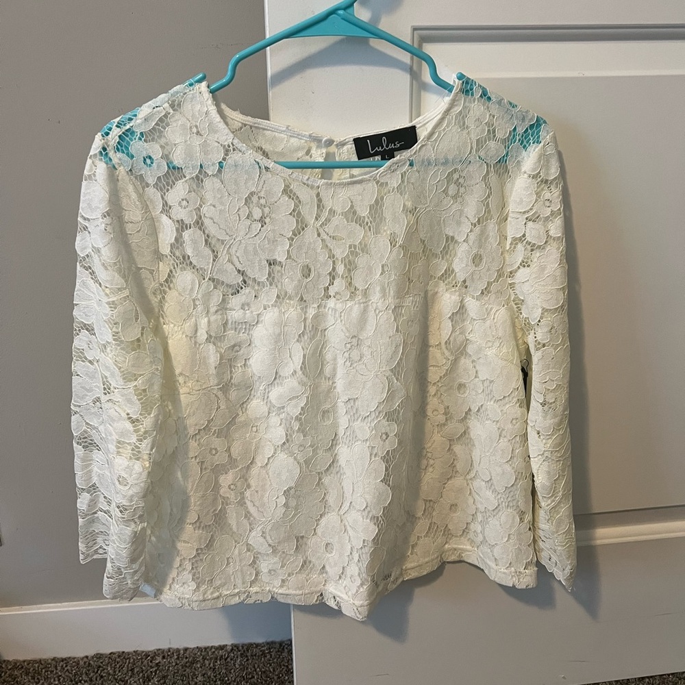 White top - Lulu’s - Size Large